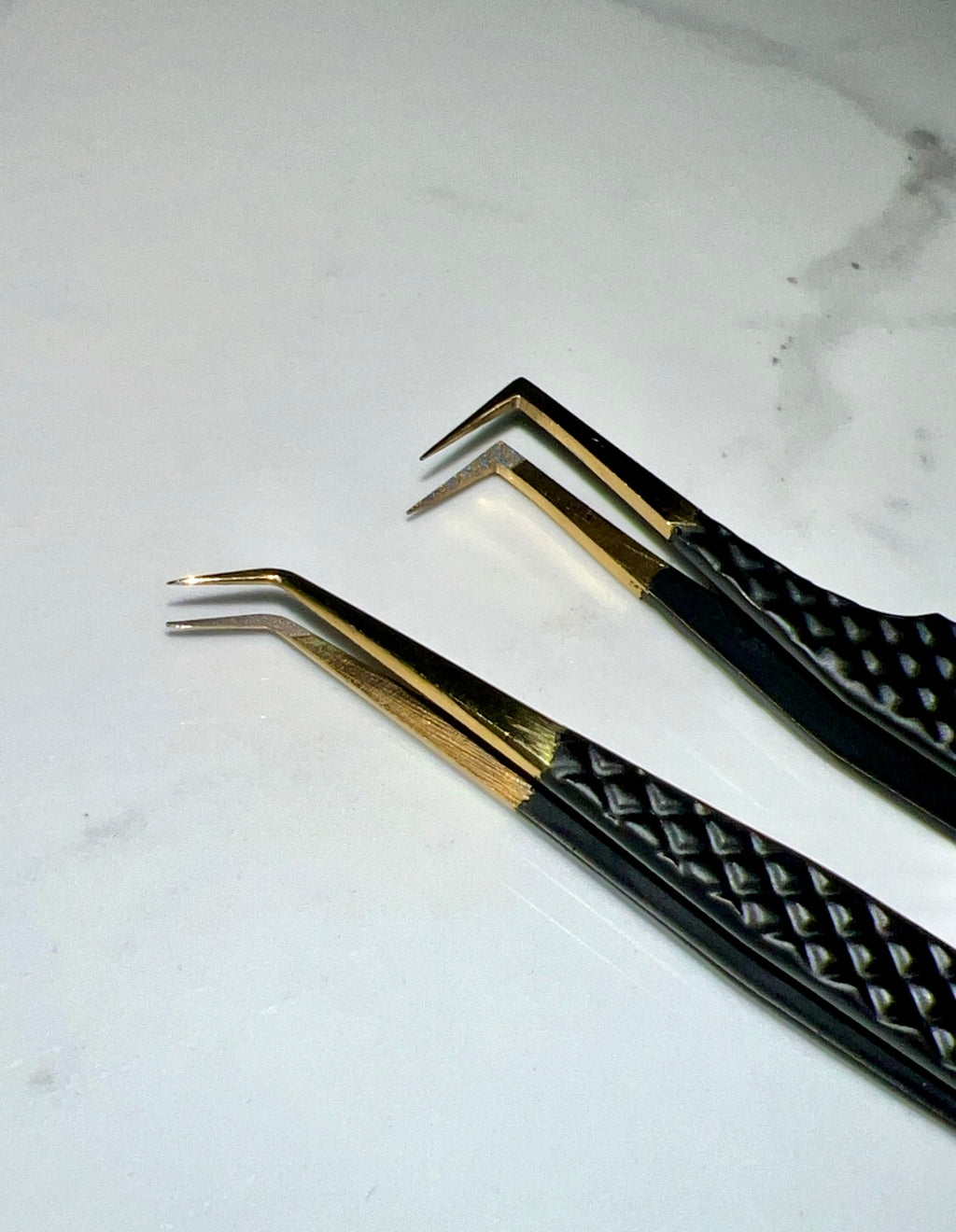 Divine Duo Set (Isolation + Volume Tweezers)